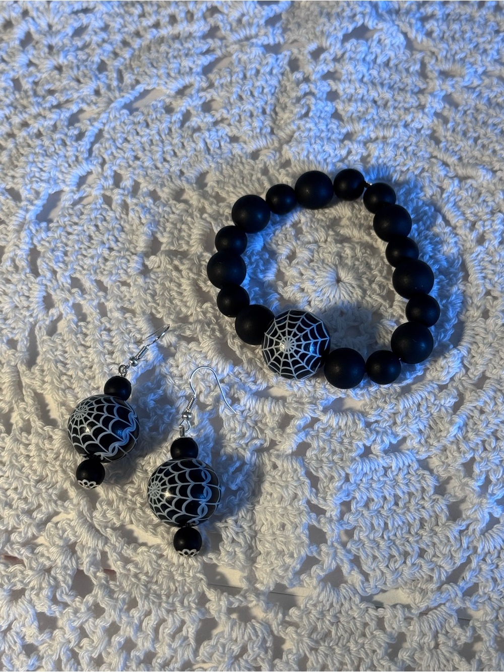 NWOT Handcrafted Halloween Spider Web Jewelry Bracelet and earrings
